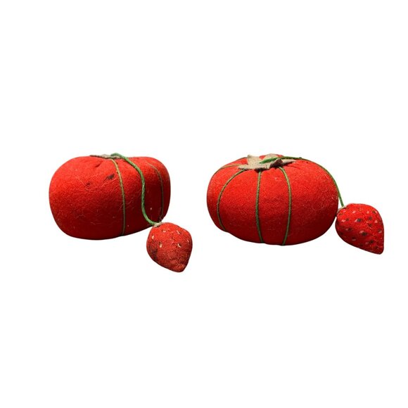 Vintage Tomato & Strawberry Pin Cushions Set - Picture 1 of 8